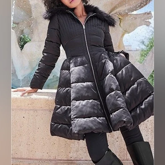 VENUS Black Puffer Coat with Faux Fur Trim - Picture 3 of 6